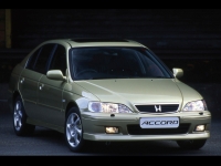 Honda Accord Hatchback (6th generation) 1.8 AT foto, Honda Accord Hatchback (6th generation) 1.8 AT fotos, Honda Accord Hatchback (6th generation) 1.8 AT Bilder, Honda Accord Hatchback (6th generation) 1.8 AT Bild