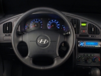 Hyundai Elantra Hatchback (XD) 2.0 AT (137hp) foto, Hyundai Elantra Hatchback (XD) 2.0 AT (137hp) fotos, Hyundai Elantra Hatchback (XD) 2.0 AT (137hp) Bilder, Hyundai Elantra Hatchback (XD) 2.0 AT (137hp) Bild