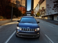 Jeep Compass Crossover (1 generation) 2.4 CVT (170hp) LIMITED (2012) foto, Jeep Compass Crossover (1 generation) 2.4 CVT (170hp) LIMITED (2012) fotos, Jeep Compass Crossover (1 generation) 2.4 CVT (170hp) LIMITED (2012) Bilder, Jeep Compass Crossover (1 generation) 2.4 CVT (170hp) LIMITED (2012) Bild