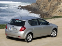 Kia CEE'd Hatchback 5-door. (1 generation) 1.4 MT (109hp) foto, Kia CEE'd Hatchback 5-door. (1 generation) 1.4 MT (109hp) fotos, Kia CEE'd Hatchback 5-door. (1 generation) 1.4 MT (109hp) Bilder, Kia CEE'd Hatchback 5-door. (1 generation) 1.4 MT (109hp) Bild