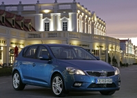 Kia CEE'd Hatchback 5-door. (1 generation) 1.6 AT (126hp) foto, Kia CEE'd Hatchback 5-door. (1 generation) 1.6 AT (126hp) fotos, Kia CEE'd Hatchback 5-door. (1 generation) 1.6 AT (126hp) Bilder, Kia CEE'd Hatchback 5-door. (1 generation) 1.6 AT (126hp) Bild