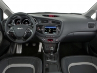 Kia CEE'd Hatchback 5-door. (2 generation) 1.6 AT (129hp) Luxe (G469) (2013) foto, Kia CEE'd Hatchback 5-door. (2 generation) 1.6 AT (129hp) Luxe (G469) (2013) fotos, Kia CEE'd Hatchback 5-door. (2 generation) 1.6 AT (129hp) Luxe (G469) (2013) Bilder, Kia CEE'd Hatchback 5-door. (2 generation) 1.6 AT (129hp) Luxe (G469) (2013) Bild