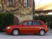 Kia Cerato Hatchback (1 generation) 1.6 MT (105hp) foto, Kia Cerato Hatchback (1 generation) 1.6 MT (105hp) fotos, Kia Cerato Hatchback (1 generation) 1.6 MT (105hp) Bilder, Kia Cerato Hatchback (1 generation) 1.6 MT (105hp) Bild