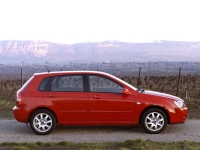 Kia Cerato Hatchback (1 generation) 1.6 MT (105hp) foto, Kia Cerato Hatchback (1 generation) 1.6 MT (105hp) fotos, Kia Cerato Hatchback (1 generation) 1.6 MT (105hp) Bilder, Kia Cerato Hatchback (1 generation) 1.6 MT (105hp) Bild