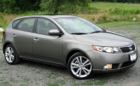 Kia Forte Hatchback (1 generation) 1.6 GDI AT (140 HP) foto, Kia Forte Hatchback (1 generation) 1.6 GDI AT (140 HP) fotos, Kia Forte Hatchback (1 generation) 1.6 GDI AT (140 HP) Bilder, Kia Forte Hatchback (1 generation) 1.6 GDI AT (140 HP) Bild