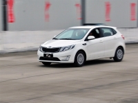 Kia K2 Hatchback (1 generation) 1.4 AT (107 HP) foto, Kia K2 Hatchback (1 generation) 1.4 AT (107 HP) fotos, Kia K2 Hatchback (1 generation) 1.4 AT (107 HP) Bilder, Kia K2 Hatchback (1 generation) 1.4 AT (107 HP) Bild