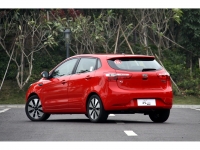 Kia K2 Hatchback (1 generation) 1.4 AT (107 HP) foto, Kia K2 Hatchback (1 generation) 1.4 AT (107 HP) fotos, Kia K2 Hatchback (1 generation) 1.4 AT (107 HP) Bilder, Kia K2 Hatchback (1 generation) 1.4 AT (107 HP) Bild