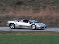 Lamborghini Diablo VT Roadster (1 generation) 5.7 MT 4WD (485 hp) Technische Daten, Lamborghini Diablo VT Roadster (1 generation) 5.7 MT 4WD (485 hp) Daten, Lamborghini Diablo VT Roadster (1 generation) 5.7 MT 4WD (485 hp) Funktionen, Lamborghini Diablo VT Roadster (1 generation) 5.7 MT 4WD (485 hp) Bewertung, Lamborghini Diablo VT Roadster (1 generation) 5.7 MT 4WD (485 hp) kaufen, Lamborghini Diablo VT Roadster (1 generation) 5.7 MT 4WD (485 hp) Preis, Lamborghini Diablo VT Roadster (1 generation) 5.7 MT 4WD (485 hp) Autos