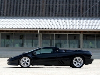 Lamborghini Diablo VT Roadster (2 generation) 5.7 MT 4WD (530hp) Technische Daten, Lamborghini Diablo VT Roadster (2 generation) 5.7 MT 4WD (530hp) Daten, Lamborghini Diablo VT Roadster (2 generation) 5.7 MT 4WD (530hp) Funktionen, Lamborghini Diablo VT Roadster (2 generation) 5.7 MT 4WD (530hp) Bewertung, Lamborghini Diablo VT Roadster (2 generation) 5.7 MT 4WD (530hp) kaufen, Lamborghini Diablo VT Roadster (2 generation) 5.7 MT 4WD (530hp) Preis, Lamborghini Diablo VT Roadster (2 generation) 5.7 MT 4WD (530hp) Autos