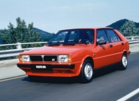 Lancia Delta Hatchback (1 generation) 1.3 4MT (75 hp) Technische Daten, Lancia Delta Hatchback (1 generation) 1.3 4MT (75 hp) Daten, Lancia Delta Hatchback (1 generation) 1.3 4MT (75 hp) Funktionen, Lancia Delta Hatchback (1 generation) 1.3 4MT (75 hp) Bewertung, Lancia Delta Hatchback (1 generation) 1.3 4MT (75 hp) kaufen, Lancia Delta Hatchback (1 generation) 1.3 4MT (75 hp) Preis, Lancia Delta Hatchback (1 generation) 1.3 4MT (75 hp) Autos