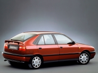 Lancia Delta Hatchback (2 generation) 1.6 MT (103 Hp) foto, Lancia Delta Hatchback (2 generation) 1.6 MT (103 Hp) fotos, Lancia Delta Hatchback (2 generation) 1.6 MT (103 Hp) Bilder, Lancia Delta Hatchback (2 generation) 1.6 MT (103 Hp) Bild