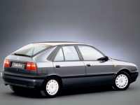 Lancia Delta Hatchback (2 generation) 1.6 MT (103 Hp) foto, Lancia Delta Hatchback (2 generation) 1.6 MT (103 Hp) fotos, Lancia Delta Hatchback (2 generation) 1.6 MT (103 Hp) Bilder, Lancia Delta Hatchback (2 generation) 1.6 MT (103 Hp) Bild