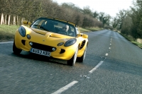 Lotus Elise 111R Roadster 2-door (2 generation) 1.8 MT (192 hp) foto, Lotus Elise 111R Roadster 2-door (2 generation) 1.8 MT (192 hp) fotos, Lotus Elise 111R Roadster 2-door (2 generation) 1.8 MT (192 hp) Bilder, Lotus Elise 111R Roadster 2-door (2 generation) 1.8 MT (192 hp) Bild