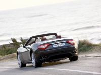 Maserati GranCabrio Convertible 2-door (1 generation) 4.7 AT (440 hp) basic foto, Maserati GranCabrio Convertible 2-door (1 generation) 4.7 AT (440 hp) basic fotos, Maserati GranCabrio Convertible 2-door (1 generation) 4.7 AT (440 hp) basic Bilder, Maserati GranCabrio Convertible 2-door (1 generation) 4.7 AT (440 hp) basic Bild