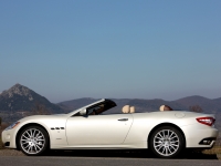 Maserati GranCabrio Convertible 2-door (1 generation) 4.7 AT (440 hp) basic foto, Maserati GranCabrio Convertible 2-door (1 generation) 4.7 AT (440 hp) basic fotos, Maserati GranCabrio Convertible 2-door (1 generation) 4.7 AT (440 hp) basic Bilder, Maserati GranCabrio Convertible 2-door (1 generation) 4.7 AT (440 hp) basic Bild