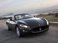 Maserati GranCabrio Convertible 2-door (1 generation) 4.7 AT (440 hp) basic foto, Maserati GranCabrio Convertible 2-door (1 generation) 4.7 AT (440 hp) basic fotos, Maserati GranCabrio Convertible 2-door (1 generation) 4.7 AT (440 hp) basic Bilder, Maserati GranCabrio Convertible 2-door (1 generation) 4.7 AT (440 hp) basic Bild