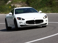 Maserati GranTurismo S coupe 2-door (1 generation) 4.7 AT (440hp) foto, Maserati GranTurismo S coupe 2-door (1 generation) 4.7 AT (440hp) fotos, Maserati GranTurismo S coupe 2-door (1 generation) 4.7 AT (440hp) Bilder, Maserati GranTurismo S coupe 2-door (1 generation) 4.7 AT (440hp) Bild