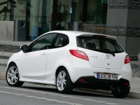 Mazda 2 Hatchback 3-door (2 generation) 1.6 MZ-CD MT (90 HP) foto, Mazda 2 Hatchback 3-door (2 generation) 1.6 MZ-CD MT (90 HP) fotos, Mazda 2 Hatchback 3-door (2 generation) 1.6 MZ-CD MT (90 HP) Bilder, Mazda 2 Hatchback 3-door (2 generation) 1.6 MZ-CD MT (90 HP) Bild