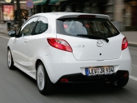 Mazda 2 Hatchback 3-door (2 generation) 1.6 MZ-CD MT (90 HP) foto, Mazda 2 Hatchback 3-door (2 generation) 1.6 MZ-CD MT (90 HP) fotos, Mazda 2 Hatchback 3-door (2 generation) 1.6 MZ-CD MT (90 HP) Bilder, Mazda 2 Hatchback 3-door (2 generation) 1.6 MZ-CD MT (90 HP) Bild