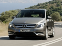 Mercedes-Benz B-Class Hatchback (W246) B 200 CDI BlueEficiency MT (136hp) Technische Daten, Mercedes-Benz B-Class Hatchback (W246) B 200 CDI BlueEficiency MT (136hp) Daten, Mercedes-Benz B-Class Hatchback (W246) B 200 CDI BlueEficiency MT (136hp) Funktionen, Mercedes-Benz B-Class Hatchback (W246) B 200 CDI BlueEficiency MT (136hp) Bewertung, Mercedes-Benz B-Class Hatchback (W246) B 200 CDI BlueEficiency MT (136hp) kaufen, Mercedes-Benz B-Class Hatchback (W246) B 200 CDI BlueEficiency MT (136hp) Preis, Mercedes-Benz B-Class Hatchback (W246) B 200 CDI BlueEficiency MT (136hp) Autos