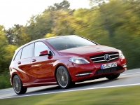 Mercedes-Benz B-Class Hatchback (W246) B 200 CDI BlueEficiency MT (136hp) foto, Mercedes-Benz B-Class Hatchback (W246) B 200 CDI BlueEficiency MT (136hp) fotos, Mercedes-Benz B-Class Hatchback (W246) B 200 CDI BlueEficiency MT (136hp) Bilder, Mercedes-Benz B-Class Hatchback (W246) B 200 CDI BlueEficiency MT (136hp) Bild