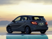 Mercedes-Benz B-Class Hatchback (W246) B 200 CDI BlueEficiency MT (136hp) foto, Mercedes-Benz B-Class Hatchback (W246) B 200 CDI BlueEficiency MT (136hp) fotos, Mercedes-Benz B-Class Hatchback (W246) B 200 CDI BlueEficiency MT (136hp) Bilder, Mercedes-Benz B-Class Hatchback (W246) B 200 CDI BlueEficiency MT (136hp) Bild