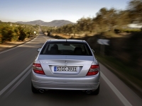 Mercedes-Benz C-Class Sedan 4-door (W204/S204) C 180 CGI BlueEFFICIENCY AT (156 HP) foto, Mercedes-Benz C-Class Sedan 4-door (W204/S204) C 180 CGI BlueEFFICIENCY AT (156 HP) fotos, Mercedes-Benz C-Class Sedan 4-door (W204/S204) C 180 CGI BlueEFFICIENCY AT (156 HP) Bilder, Mercedes-Benz C-Class Sedan 4-door (W204/S204) C 180 CGI BlueEFFICIENCY AT (156 HP) Bild