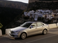 Mercedes-Benz C-Class Sedan 4-door (W204/S204) C 180 CGI BlueEFFICIENCY AT (156 HP) foto, Mercedes-Benz C-Class Sedan 4-door (W204/S204) C 180 CGI BlueEFFICIENCY AT (156 HP) fotos, Mercedes-Benz C-Class Sedan 4-door (W204/S204) C 180 CGI BlueEFFICIENCY AT (156 HP) Bilder, Mercedes-Benz C-Class Sedan 4-door (W204/S204) C 180 CGI BlueEFFICIENCY AT (156 HP) Bild