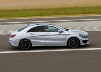 Mercedes-Benz CLA-Class Coupe 4-door (1 generation) CLA 180 BlueEfficiency MT (122hp) foto, Mercedes-Benz CLA-Class Coupe 4-door (1 generation) CLA 180 BlueEfficiency MT (122hp) fotos, Mercedes-Benz CLA-Class Coupe 4-door (1 generation) CLA 180 BlueEfficiency MT (122hp) Bilder, Mercedes-Benz CLA-Class Coupe 4-door (1 generation) CLA 180 BlueEfficiency MT (122hp) Bild