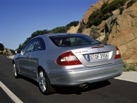 Mercedes-Benz CLK-Class Coupe 2-door (C209/A209) CLK 200K AT (184 hp) foto, Mercedes-Benz CLK-Class Coupe 2-door (C209/A209) CLK 200K AT (184 hp) fotos, Mercedes-Benz CLK-Class Coupe 2-door (C209/A209) CLK 200K AT (184 hp) Bilder, Mercedes-Benz CLK-Class Coupe 2-door (C209/A209) CLK 200K AT (184 hp) Bild