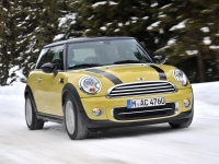 Mini Cooper Hatchback 3-door (2 generation) 1.6 AT (122hp) basic foto, Mini Cooper Hatchback 3-door (2 generation) 1.6 AT (122hp) basic fotos, Mini Cooper Hatchback 3-door (2 generation) 1.6 AT (122hp) basic Bilder, Mini Cooper Hatchback 3-door (2 generation) 1.6 AT (122hp) basic Bild