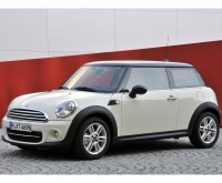 Mini Cooper Hatchback 3-door (2 generation) 1.6 AT (122hp) basic foto, Mini Cooper Hatchback 3-door (2 generation) 1.6 AT (122hp) basic fotos, Mini Cooper Hatchback 3-door (2 generation) 1.6 AT (122hp) basic Bilder, Mini Cooper Hatchback 3-door (2 generation) 1.6 AT (122hp) basic Bild