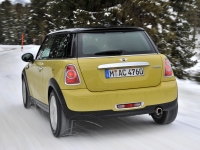 Mini Cooper Hatchback 3-door (2 generation) 1.6 AT (122hp) basic foto, Mini Cooper Hatchback 3-door (2 generation) 1.6 AT (122hp) basic fotos, Mini Cooper Hatchback 3-door (2 generation) 1.6 AT (122hp) basic Bilder, Mini Cooper Hatchback 3-door (2 generation) 1.6 AT (122hp) basic Bild