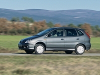 Nissan Almera Tino Minivan (V10) 1.8 AT foto, Nissan Almera Tino Minivan (V10) 1.8 AT fotos, Nissan Almera Tino Minivan (V10) 1.8 AT Bilder, Nissan Almera Tino Minivan (V10) 1.8 AT Bild