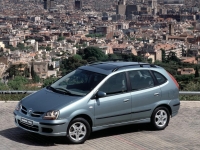 Nissan Almera Tino Minivan (V10) 2.2 TD MT foto, Nissan Almera Tino Minivan (V10) 2.2 TD MT fotos, Nissan Almera Tino Minivan (V10) 2.2 TD MT Bilder, Nissan Almera Tino Minivan (V10) 2.2 TD MT Bild