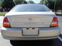 Nissan Altima Sedan (L30) 2.4 AT (150hp) foto, Nissan Altima Sedan (L30) 2.4 AT (150hp) fotos, Nissan Altima Sedan (L30) 2.4 AT (150hp) Bilder, Nissan Altima Sedan (L30) 2.4 AT (150hp) Bild