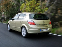 Opel Astra Hatchback 5-door. (H) AT 1.8 (125hp) foto, Opel Astra Hatchback 5-door. (H) AT 1.8 (125hp) fotos, Opel Astra Hatchback 5-door. (H) AT 1.8 (125hp) Bilder, Opel Astra Hatchback 5-door. (H) AT 1.8 (125hp) Bild