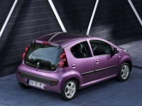 Peugeot 107 Hatchback 5-door. (1 generation) 1.0 MT (68hp) Access (2013) foto, Peugeot 107 Hatchback 5-door. (1 generation) 1.0 MT (68hp) Access (2013) fotos, Peugeot 107 Hatchback 5-door. (1 generation) 1.0 MT (68hp) Access (2013) Bilder, Peugeot 107 Hatchback 5-door. (1 generation) 1.0 MT (68hp) Access (2013) Bild