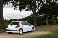 Peugeot 207 Hatchback 5-door. (1 generation) 1.4 MT (90hp) foto, Peugeot 207 Hatchback 5-door. (1 generation) 1.4 MT (90hp) fotos, Peugeot 207 Hatchback 5-door. (1 generation) 1.4 MT (90hp) Bilder, Peugeot 207 Hatchback 5-door. (1 generation) 1.4 MT (90hp) Bild