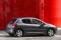 Peugeot 207 Hatchback 5-door. (1 generation) 1.4 MT (90hp) foto, Peugeot 207 Hatchback 5-door. (1 generation) 1.4 MT (90hp) fotos, Peugeot 207 Hatchback 5-door. (1 generation) 1.4 MT (90hp) Bilder, Peugeot 207 Hatchback 5-door. (1 generation) 1.4 MT (90hp) Bild