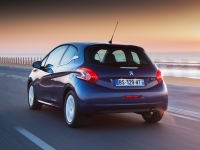 Peugeot 208 Hatchback 3-door (1 generation) 1.2 VTi ETG (82 HP) Allure foto, Peugeot 208 Hatchback 3-door (1 generation) 1.2 VTi ETG (82 HP) Allure fotos, Peugeot 208 Hatchback 3-door (1 generation) 1.2 VTi ETG (82 HP) Allure Bilder, Peugeot 208 Hatchback 3-door (1 generation) 1.2 VTi ETG (82 HP) Allure Bild