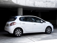 Peugeot 208 Hatchback 5-door. (1 generation) 1.0 VTi MT (68 HP) Access foto, Peugeot 208 Hatchback 5-door. (1 generation) 1.0 VTi MT (68 HP) Access fotos, Peugeot 208 Hatchback 5-door. (1 generation) 1.0 VTi MT (68 HP) Access Bilder, Peugeot 208 Hatchback 5-door. (1 generation) 1.0 VTi MT (68 HP) Access Bild