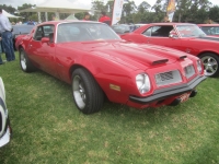 Pontiac Firebird Formula coupe 2-door (2 generation) 5.7 3MT (155hp) foto, Pontiac Firebird Formula coupe 2-door (2 generation) 5.7 3MT (155hp) fotos, Pontiac Firebird Formula coupe 2-door (2 generation) 5.7 3MT (155hp) Bilder, Pontiac Firebird Formula coupe 2-door (2 generation) 5.7 3MT (155hp) Bild