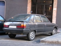 Renault 11 Hatchback 5-door. (1 generation) 1.4 MT (60 HP) foto, Renault 11 Hatchback 5-door. (1 generation) 1.4 MT (60 HP) fotos, Renault 11 Hatchback 5-door. (1 generation) 1.4 MT (60 HP) Bilder, Renault 11 Hatchback 5-door. (1 generation) 1.4 MT (60 HP) Bild