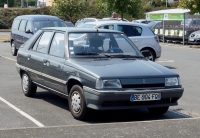 Renault 11 Hatchback 5-door. (2 generation) 1.4 4MT (68hp) foto, Renault 11 Hatchback 5-door. (2 generation) 1.4 4MT (68hp) fotos, Renault 11 Hatchback 5-door. (2 generation) 1.4 4MT (68hp) Bilder, Renault 11 Hatchback 5-door. (2 generation) 1.4 4MT (68hp) Bild