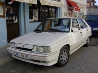 Renault 11 Hatchback 5-door. (2 generation) 1.4 T MT (115hp) foto, Renault 11 Hatchback 5-door. (2 generation) 1.4 T MT (115hp) fotos, Renault 11 Hatchback 5-door. (2 generation) 1.4 T MT (115hp) Bilder, Renault 11 Hatchback 5-door. (2 generation) 1.4 T MT (115hp) Bild