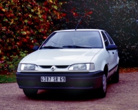 Renault 19 Hatchback 5-door. (2 generation) 1.4i MT (60hp) foto, Renault 19 Hatchback 5-door. (2 generation) 1.4i MT (60hp) fotos, Renault 19 Hatchback 5-door. (2 generation) 1.4i MT (60hp) Bilder, Renault 19 Hatchback 5-door. (2 generation) 1.4i MT (60hp) Bild