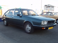 Renault 30 Hatchback (1 generation) 2.7 AT foto, Renault 30 Hatchback (1 generation) 2.7 AT fotos, Renault 30 Hatchback (1 generation) 2.7 AT Bilder, Renault 30 Hatchback (1 generation) 2.7 AT Bild