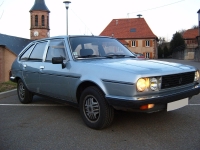 Renault 30 Hatchback (1 generation) 2.7 AT foto, Renault 30 Hatchback (1 generation) 2.7 AT fotos, Renault 30 Hatchback (1 generation) 2.7 AT Bilder, Renault 30 Hatchback (1 generation) 2.7 AT Bild