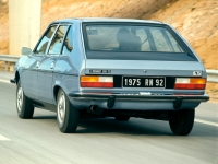 Renault 30 Hatchback (1 generation) 2.7 AT foto, Renault 30 Hatchback (1 generation) 2.7 AT fotos, Renault 30 Hatchback (1 generation) 2.7 AT Bilder, Renault 30 Hatchback (1 generation) 2.7 AT Bild